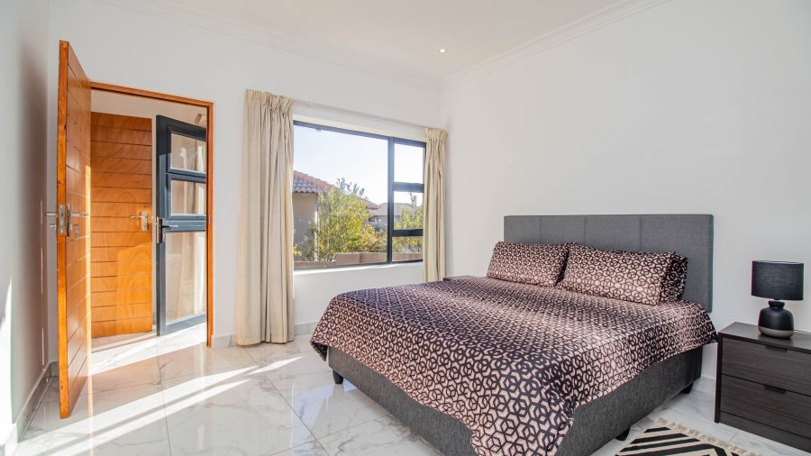 5 Bedroom Property for Sale in The Hill Western Cape